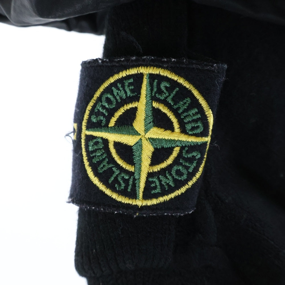 STONE ISLAND(ストーンアイランド) ロゴワッペン付き フロントジップアップ パーカー ブラック 49155MA5
