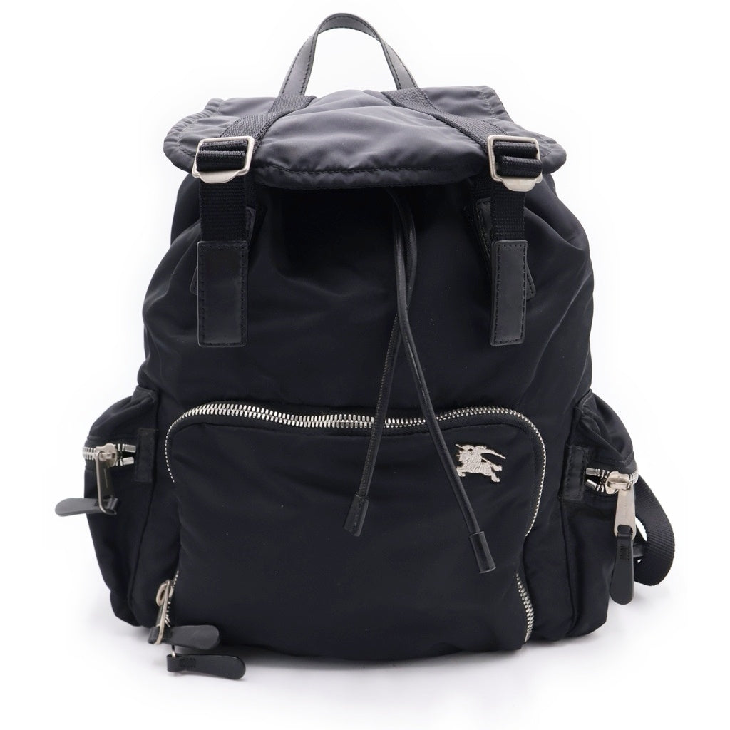 BURBERRY(バーバリー) ロゴプレート レザー切り替え ナイロンバックパック リュックサック ブラック 8006720