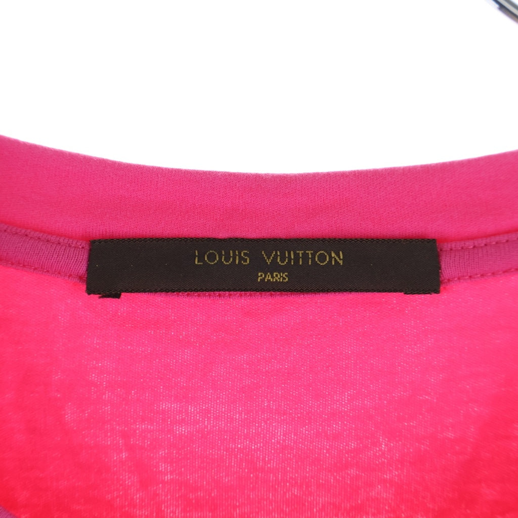 LOUIS VUITTON(ルイヴィトン) VOLEZ VOGUEZ VOYAGEZ ヴォレ・ヴォゲ・ヴォヤージュ フロントプリント 半袖Tシャツ カットソー ピンク RM151 H7Y66WCMS