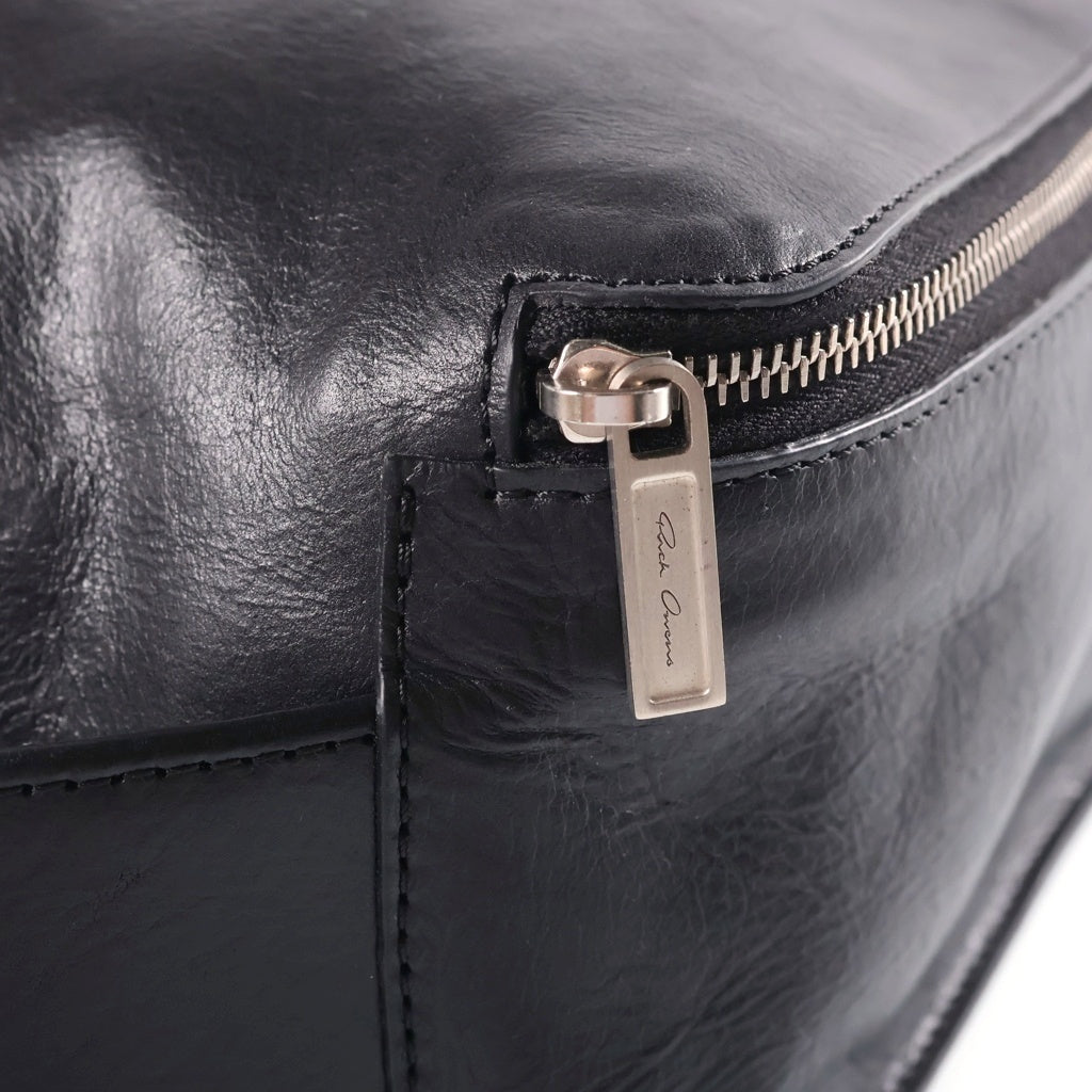 Rick Owens(リックオウエンス) 25AW BEAUTY IN PELLE LARGE BEAYTY ビューティーインペレ ケース バッグ メイクポーチ カーフレザー ブラックRR02E1414LGW レディース