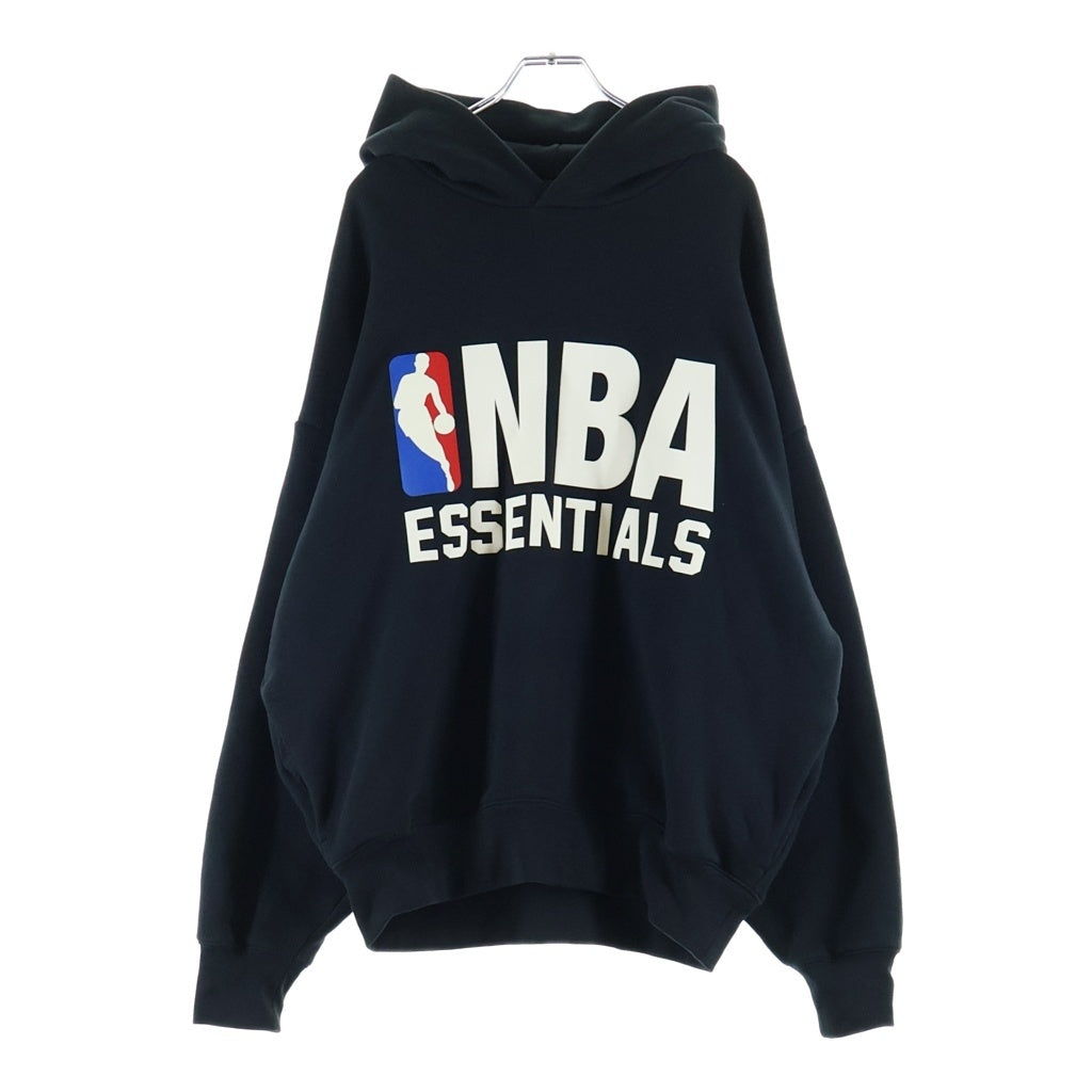 FEAR OF GOD ESSENTIALS(フィアオブゴッド エッセンシャルズ) ×NBA HOODIE フロントロゴ フーディー プルオーバー スウェットパーカー ブラック