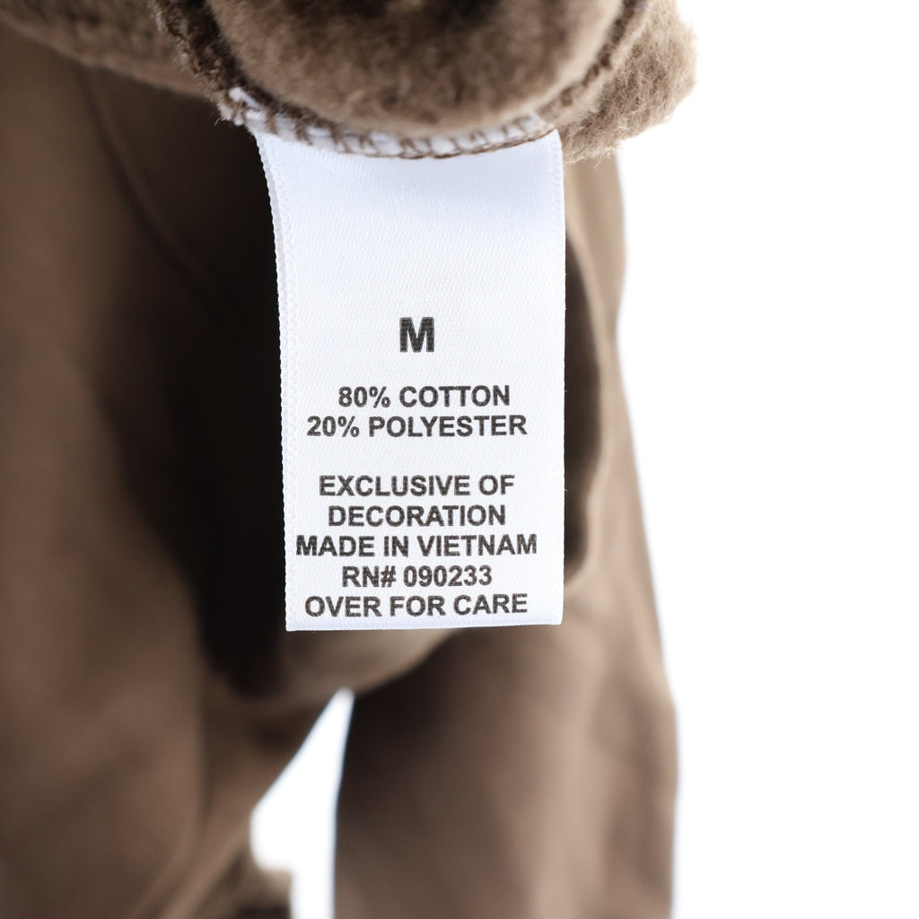 FEAR OF GOD ESSENTIALS(フィアオブゴッド エッセンシャルズ) フロントロゴ ラバープリント プルオーバー スウェットパーカー ブラウン