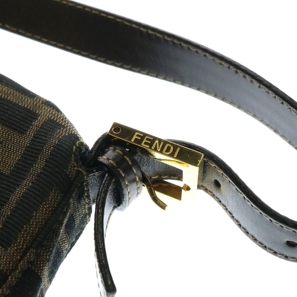 FENDI(フェンディ) マンマバケット ズッカ柄 FFロゴプレート キャンバス レザー ワンショルダーバッグ ゴールド金具 ブラウン