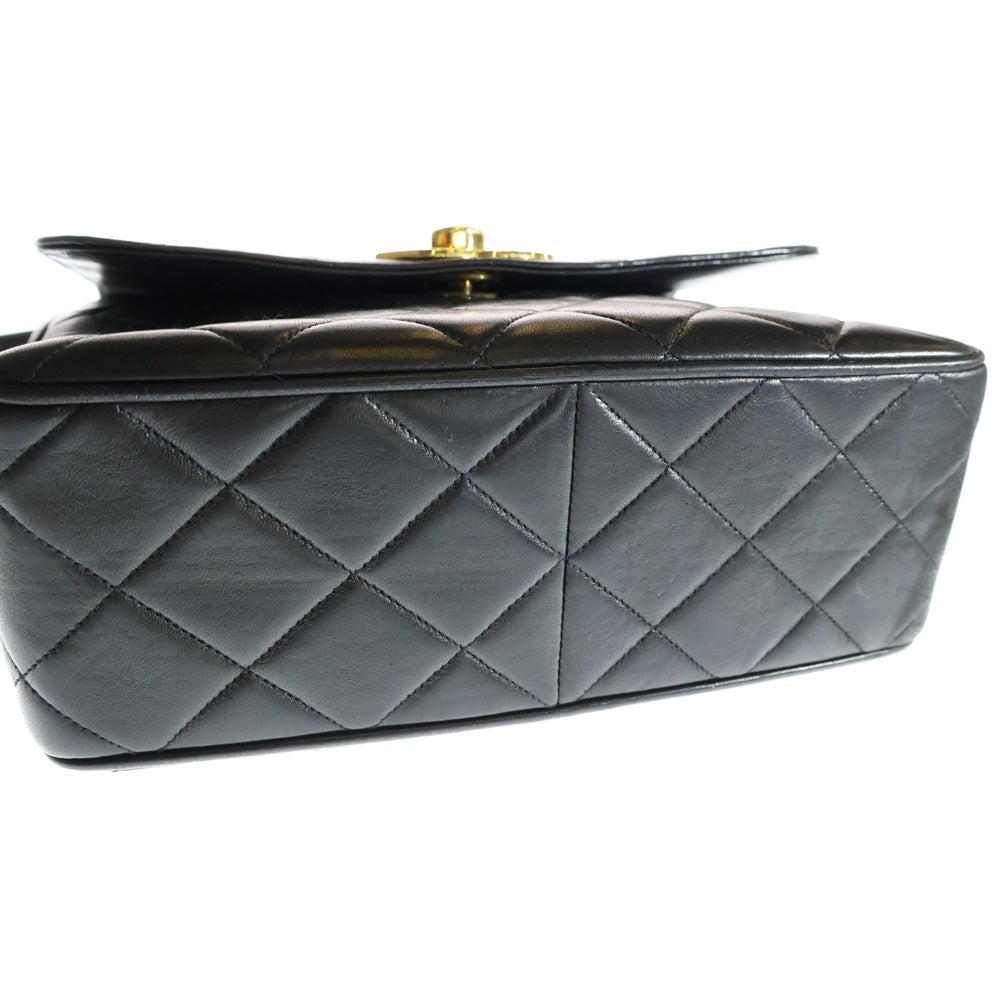 CHANEL(シャネル) デカココマーク マトラッセ ラムスキン レザー Sフラップ シングルチェーン ショルダーバッグ ゴールド金具 ブラック 3番台 レディース