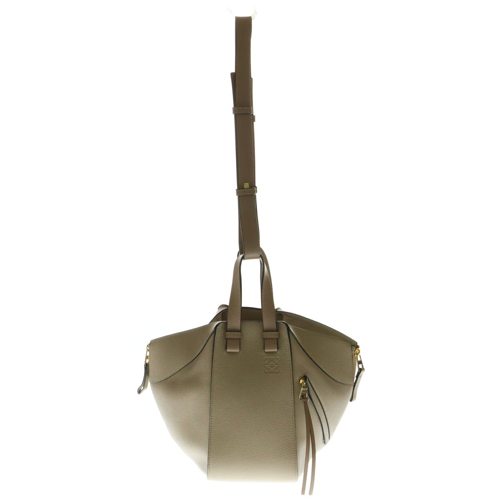LOEWE(ロエベ) ハンモック スモール ショルダーバッグ ハンドバッグ ゴールド金具 ベージュ レザー