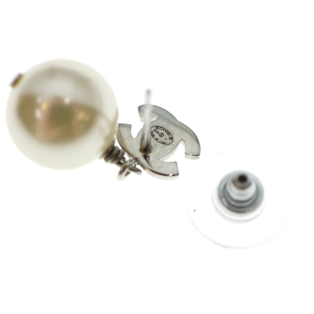 CHANEL(シャネル) B19V ココマーク パールイヤリング イヤーアクセサリー シルバー金具 A36138