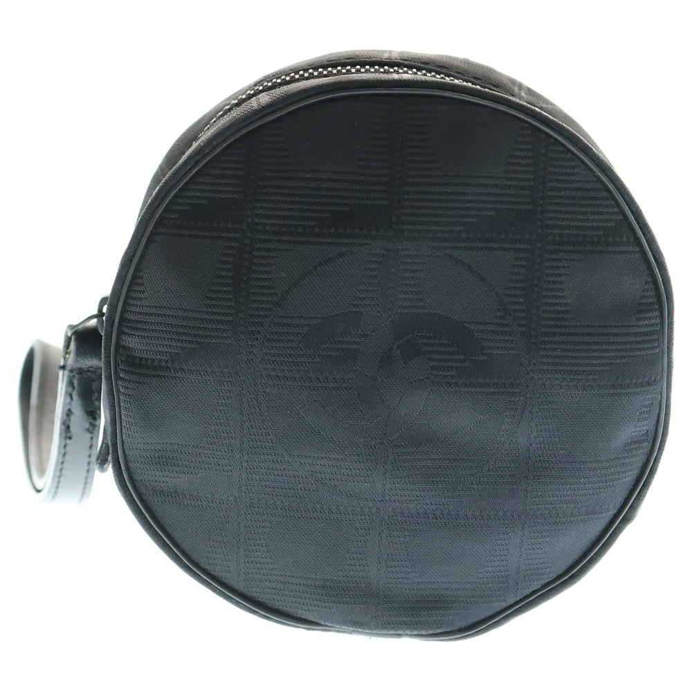 CHANEL(シャネル) ニュートラベルライン ココマーク ナイロン ラウンドポーチ ブラック A17682