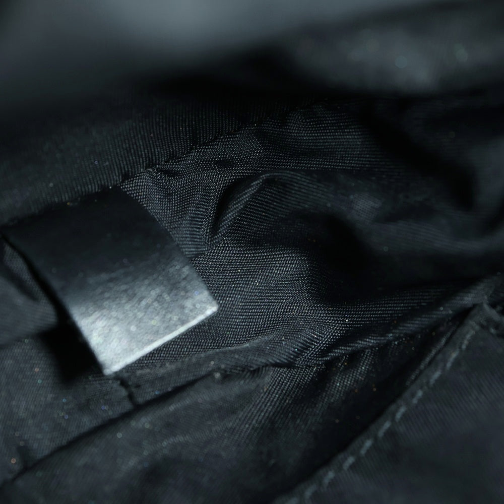 CHANEL(シャネル) ニュートラベルライン ココマーク ナイロン ラウンドポーチ ブラック A17682