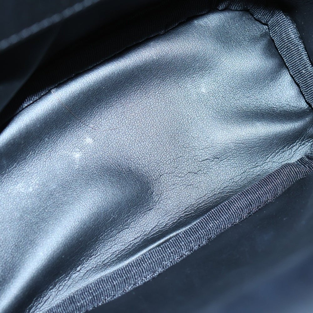 MCM(エム シー エム) ミニリュック スタッズ ヴィセトスロゴプレート メタリックレザー デイパック バックパック リュックサック ピンクゴールド金具 ピンクゴールド