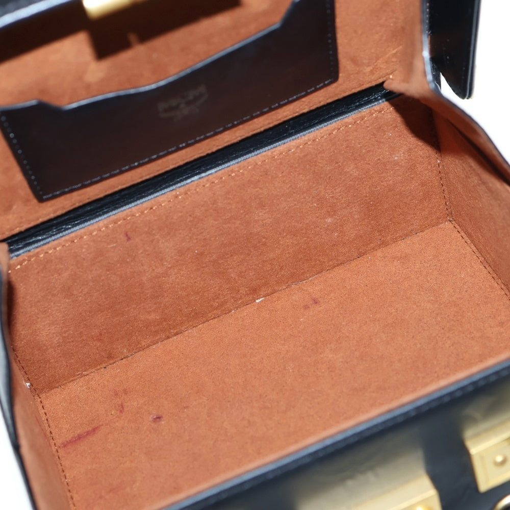 MCM(エム シー エム) ヴィセトス ロゴプレート スタッズ レザー 2WAY