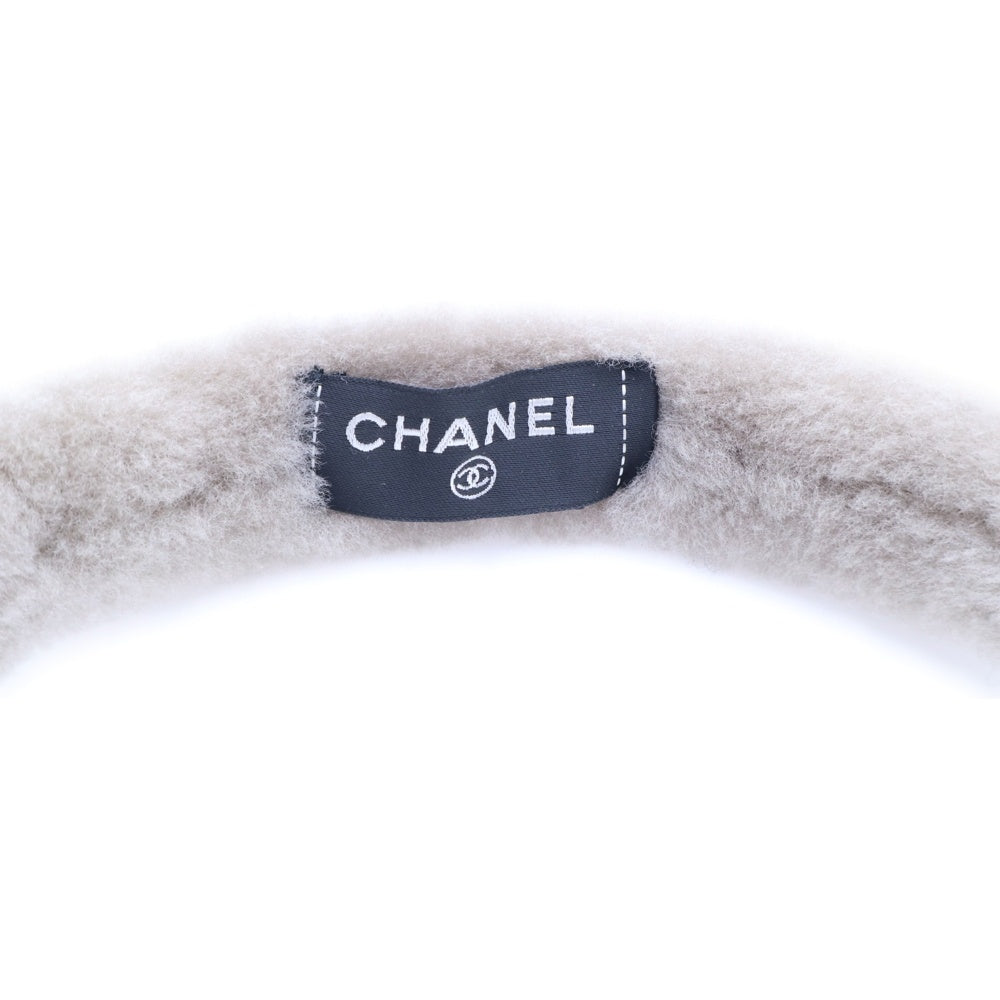 CHANEL(シャネル) ココマーク ロゴ刺繍 ボア イヤーマフラー 耳当て グレー/ベージュ