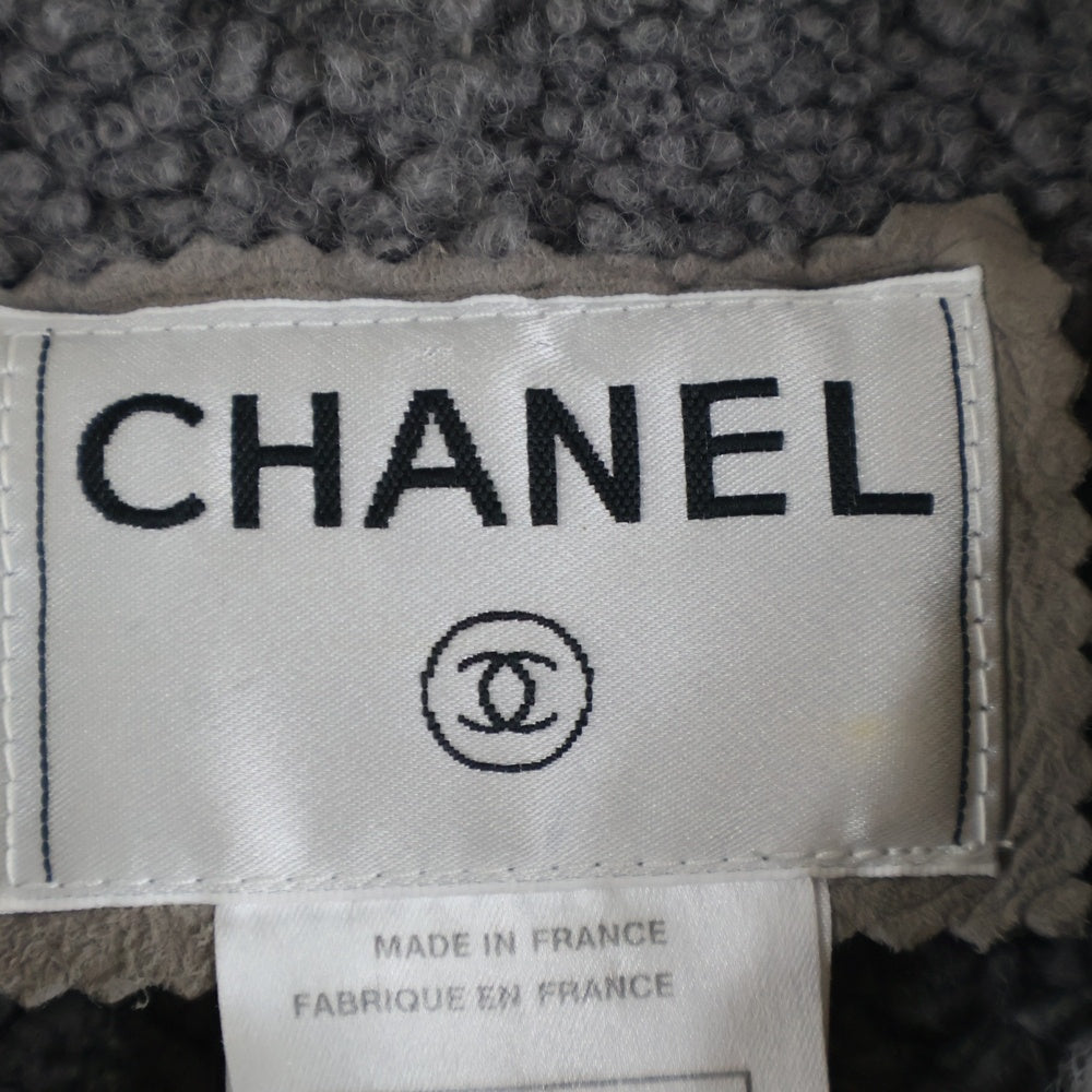 CHANEL(シャネル) 00AW ラムスキン シアリング ムートン レザー シェルボタン ボアライニング ロング コート グレー/ベージュ レディース P16552V00830