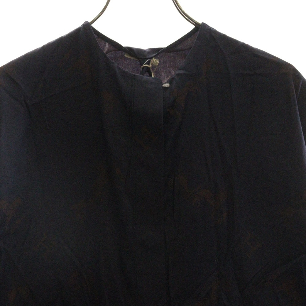 HERMES(エルメス) Hロゴ 馬車柄 セリエボタン ジャガード プリーツカラー 比翼 ロングスリーブ 長袖 シャツ ブラウス ネイビー/ブラウン レディース