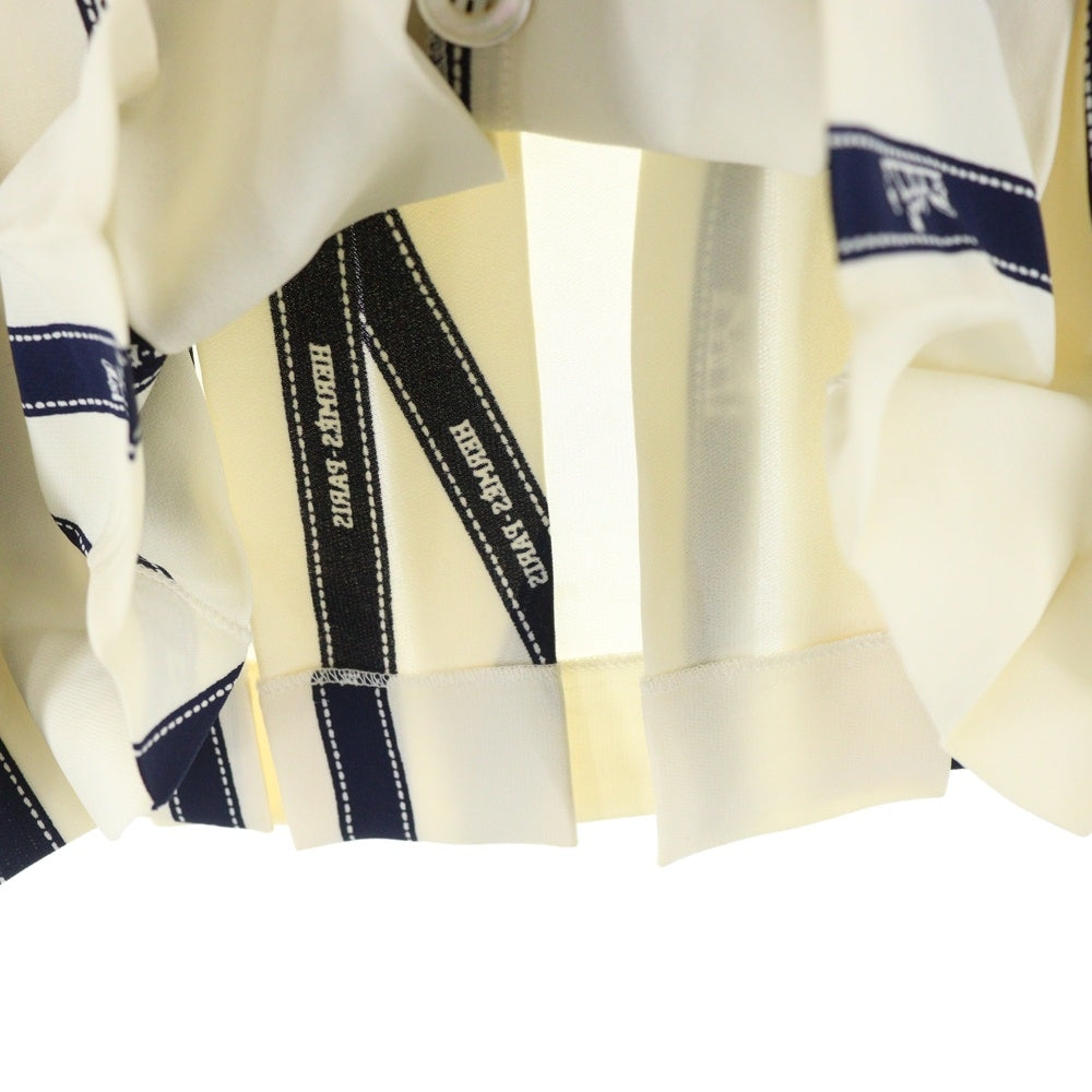 HERMES(エルメス) リボン柄 ロゴプリント シルク ミディアム プリーツ スカート ホワイト/ネイビー レディース