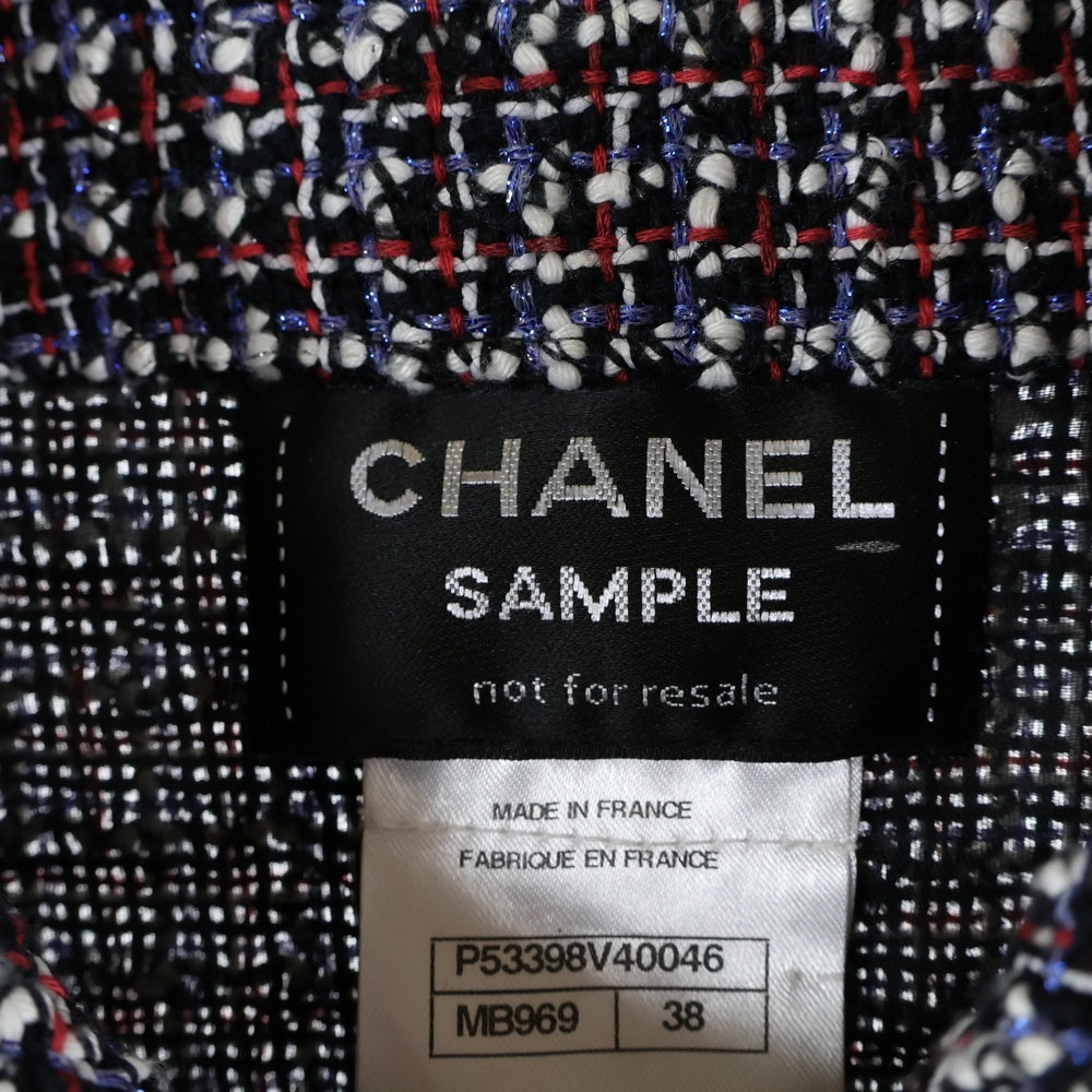 CHANEL(シャネル) ココマーク ココボタン エポレット付ショート丈ツイードジャケット マルチカラー サンプル品 P53398V40046 MIB969