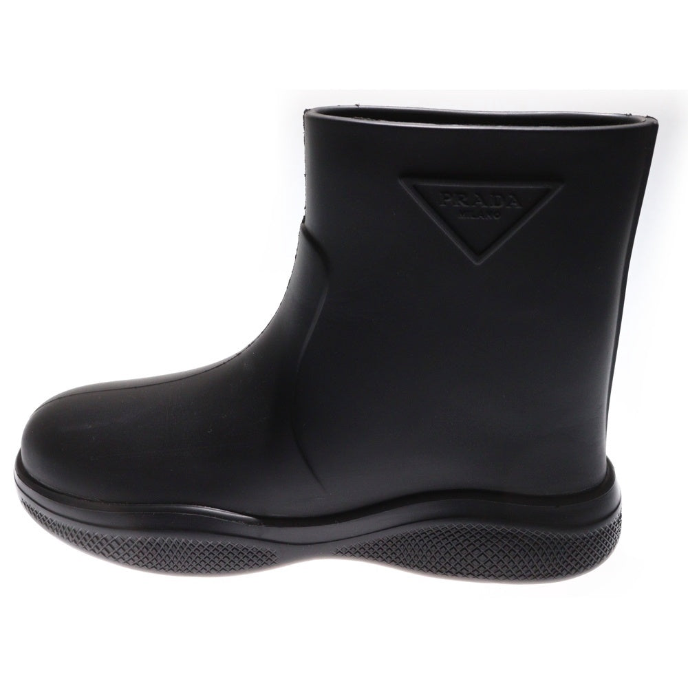 PRADA(プラダ) トライアングルロゴ ラバー ブーティー レイン ショートブーツ ブラック レディース 1T859M