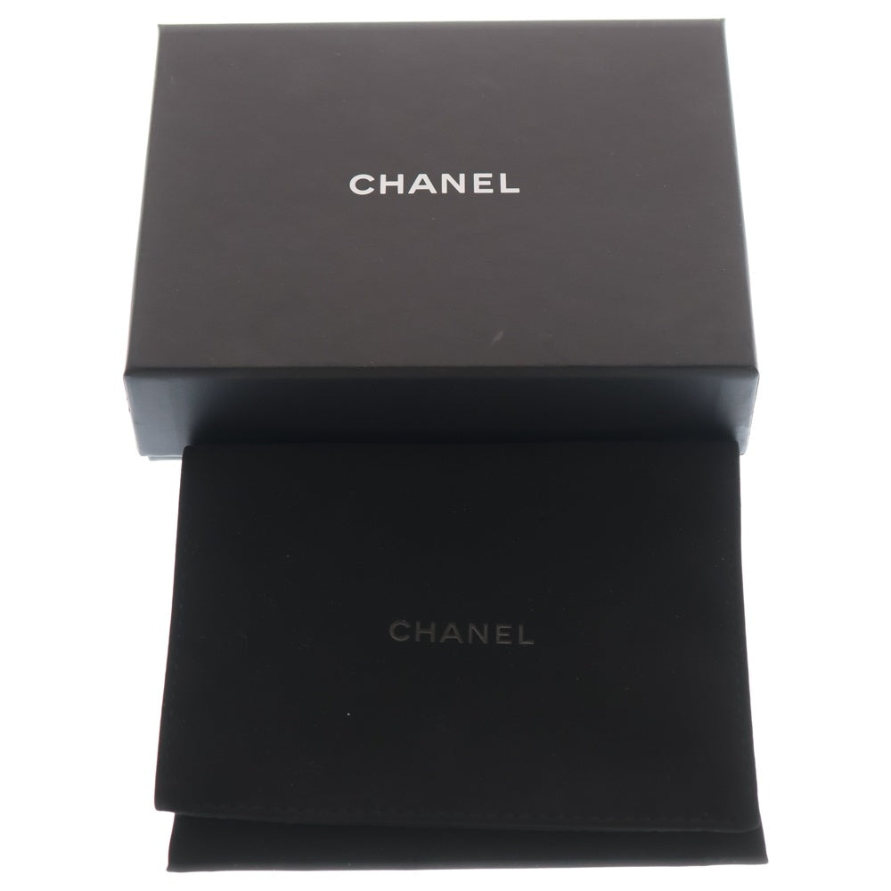 CHANEL(シャネル) マトラッセ フラグメントケース ストラスブルー キャビアスキン シルバー金具 財布 レディース