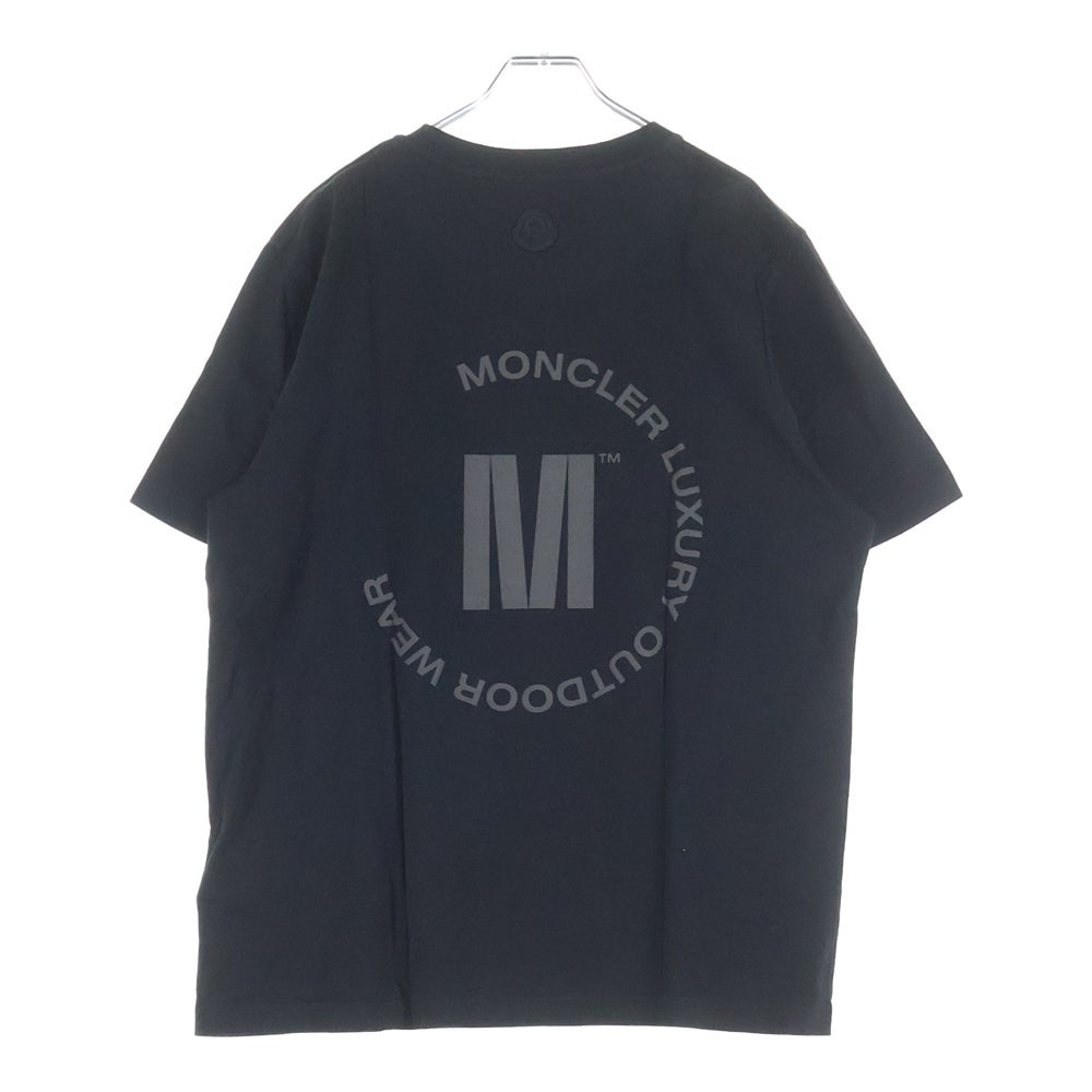 MONCLER(モンクレール) 22SS Mロゴバックプリント ワンポイント刺繍 クルーネック 半袖Tシャツ カットソー ブラック H10918C00026 829H8