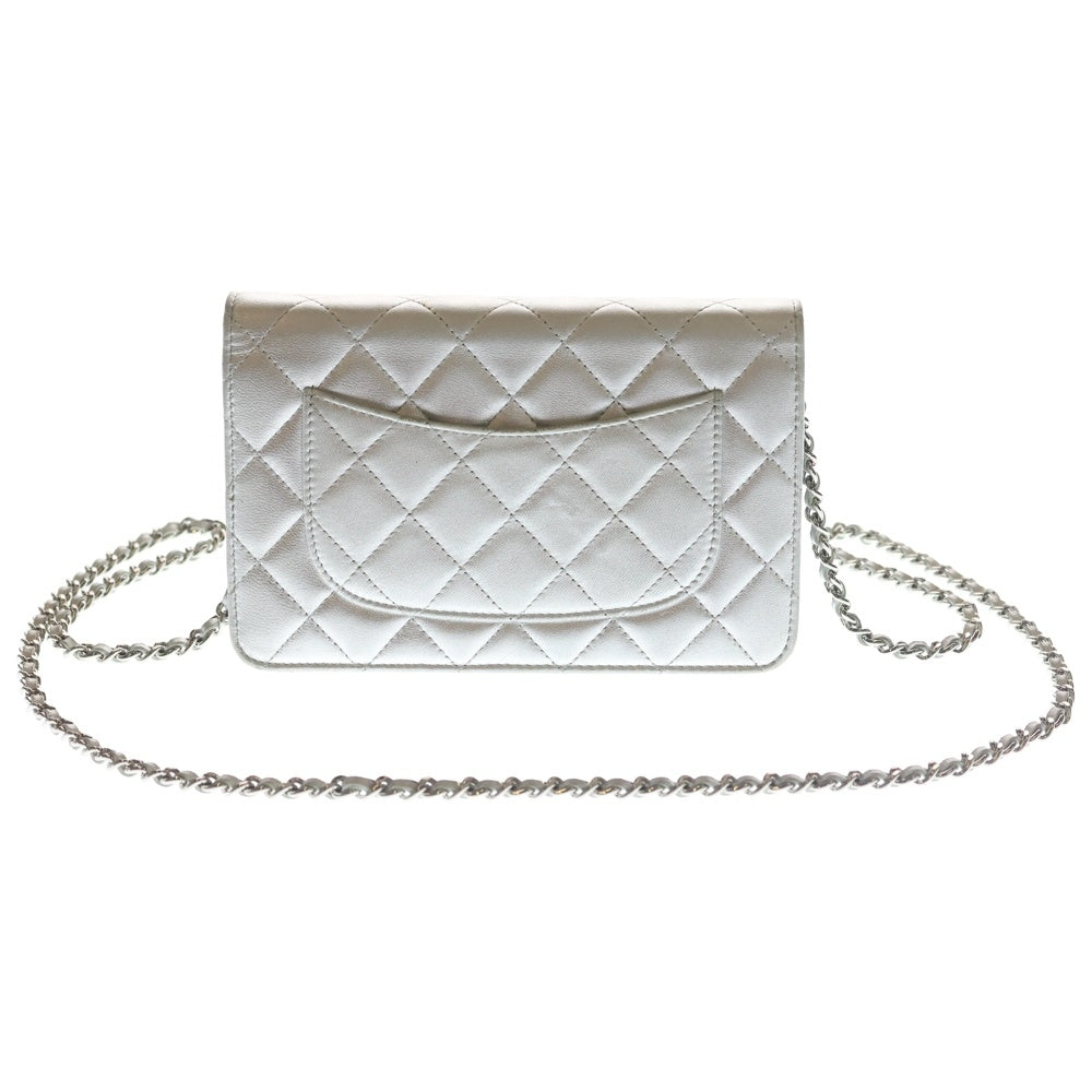 CHANEL(シャネル) マトラッセ チェーンウォレット ショルダーバッグ シルバー ラムスキン シルバー金具 レディース