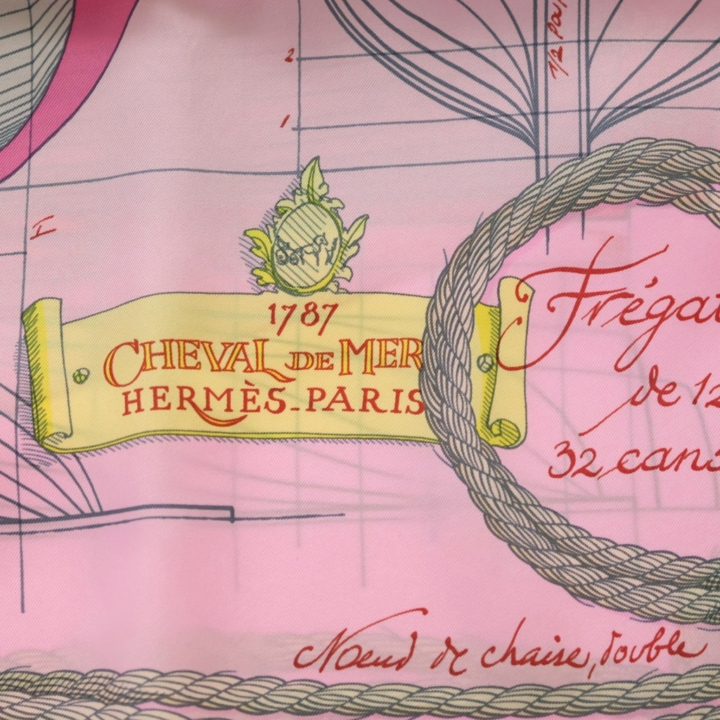 HERMES(エルメス) カレ90 CHEVAL DE MER シルクスカーフ ピンク レディース