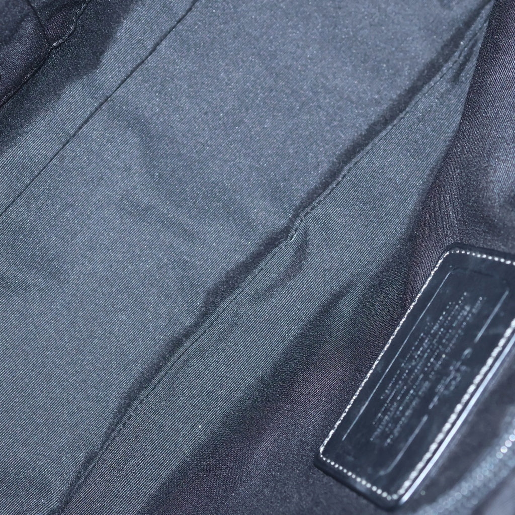 COACH(コーチ) エンボスロゴ レザー ショルダーバッグ シルバー金具 ブラック