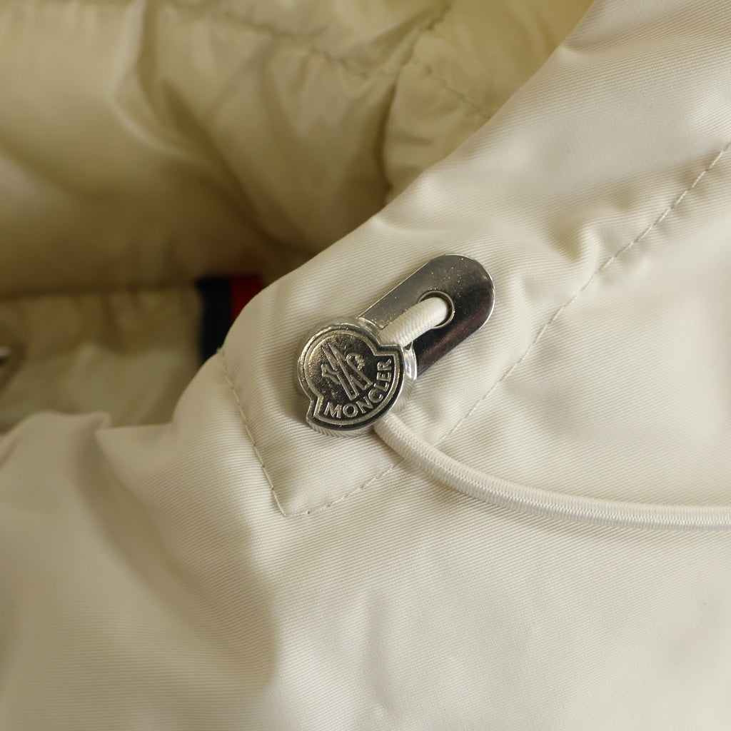 MONCLER(モンクレール) HENDAYE ベルテッドダウンジャケット アイボリー ホワイト 0 H10931A00081 54A1K レディース