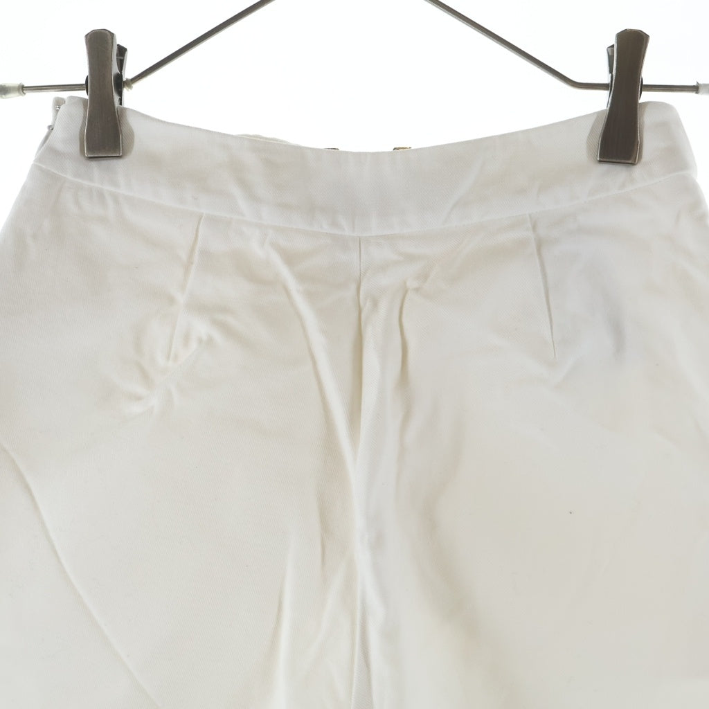 VALENTINO(ヴァレンティノ) ショートパンツ ホワイト ロゴ ゴールド金具 38 レディース