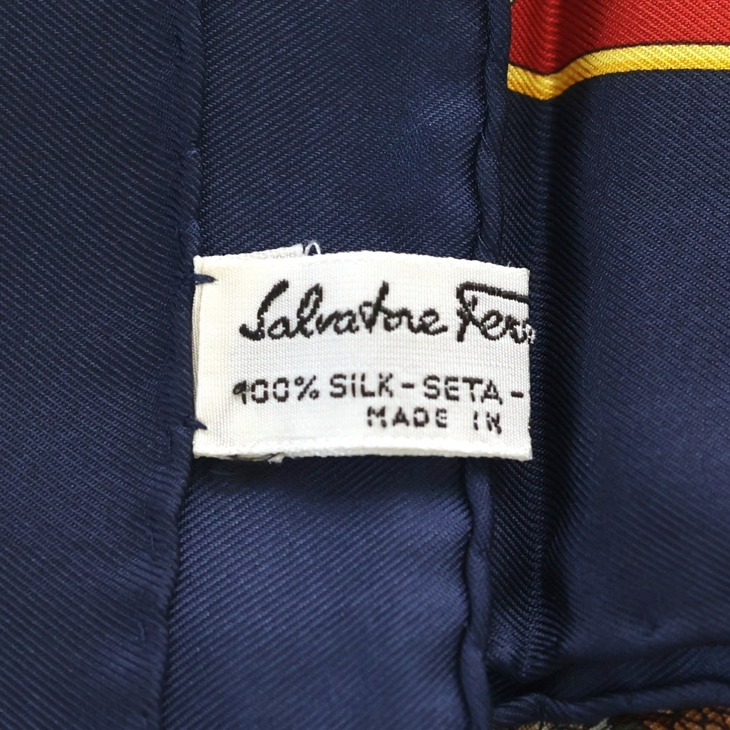 FERRAGAMO(フェラガモ) シルクスカーフ アニマルモチーフ 総柄 マルチカラー ネイビー系 レディース