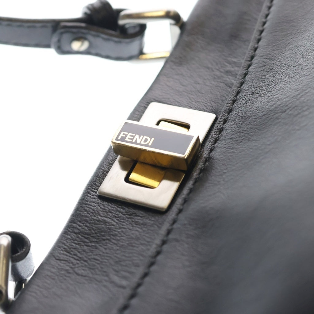FENDI(フェンディ) ピーカブーミニ 2WAYバッグ ハンドバッグ ショルダーバッグ ブラック レザー 8BN244 シルバー金具 レディース