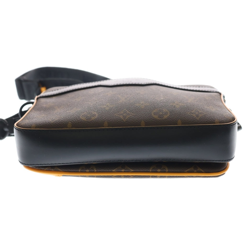 LOUIS VUITTON(ルイヴィトン) モノグラム マカサー トリオメッセンジャー PVC レザー ショルダーバッグ ICタイプ ブラウン M46694 レディース