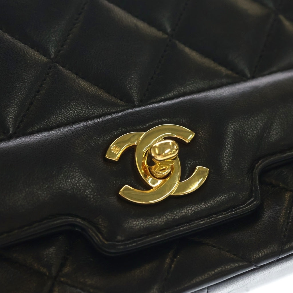 CHANEL(シャネル) ダイアナ25 チェーンショルダーバッグ ブラック ラムスキン 2番台 ゴールド金具 レディース
