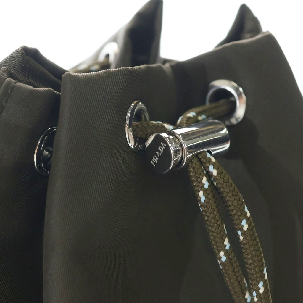 PRADA(プラダ) Re-Nylon スピードロック ポーチ 巾着バッグ×レザー カーキ シルバー金具 レディース