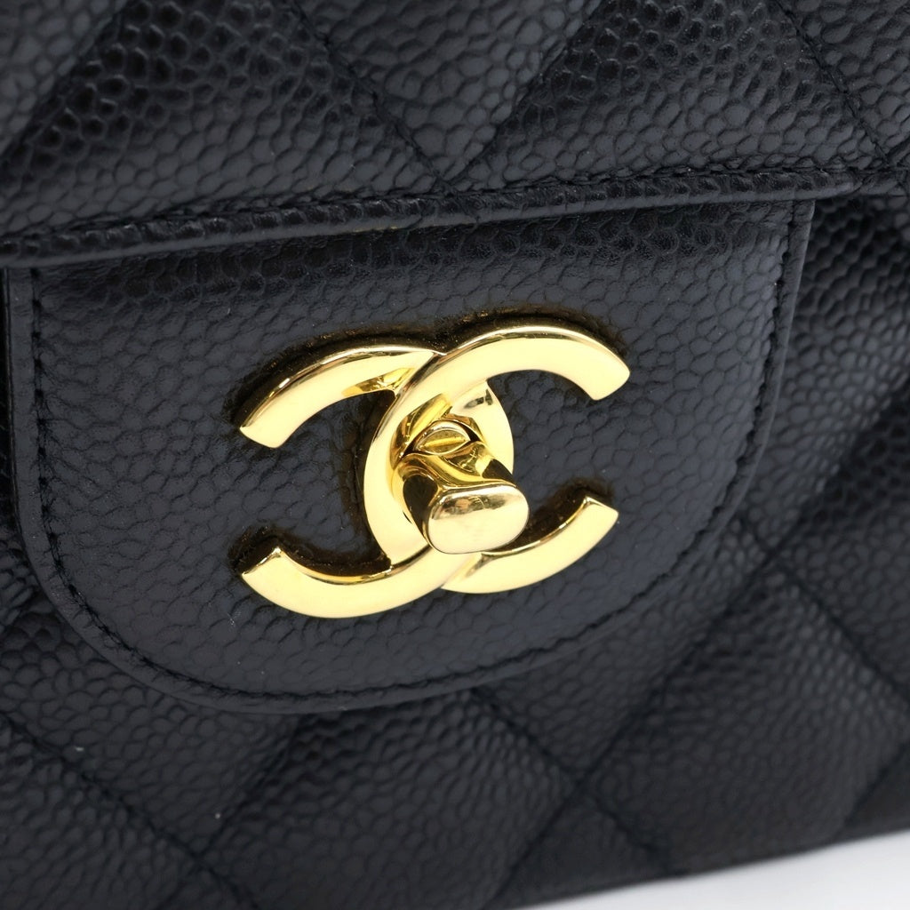 CHANEL(シャネル) マトラッセ30 WフラップWチェーンショルダーバッグ ブラック キャビアスキン ゴールド金具 シール、カード付 22番台 レディース