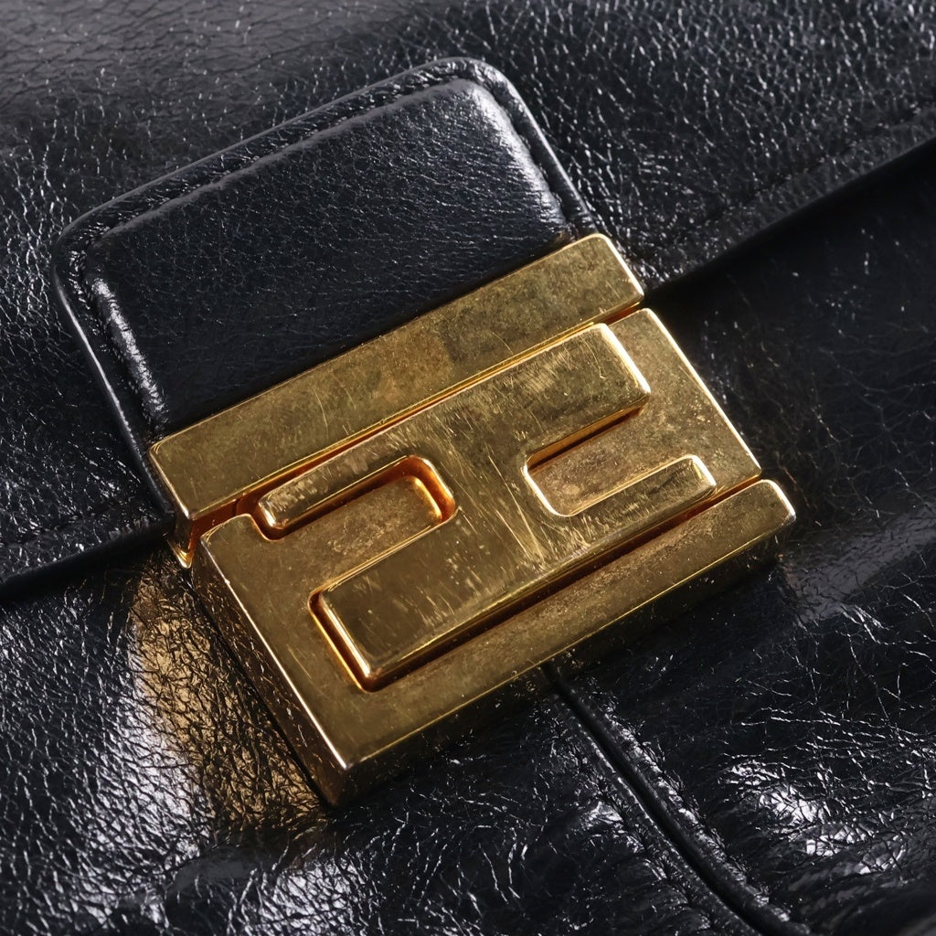 FENDI(フェンディ) キャンユー ラージ レザー ショルダーバッグ ゴールド金具 ブラック 8BT314