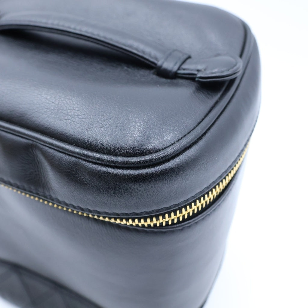 CHANEL(シャネル) バニティバッグ ハンドバッグ ケース ブラック ラムスキン ゴールド金具 レディース