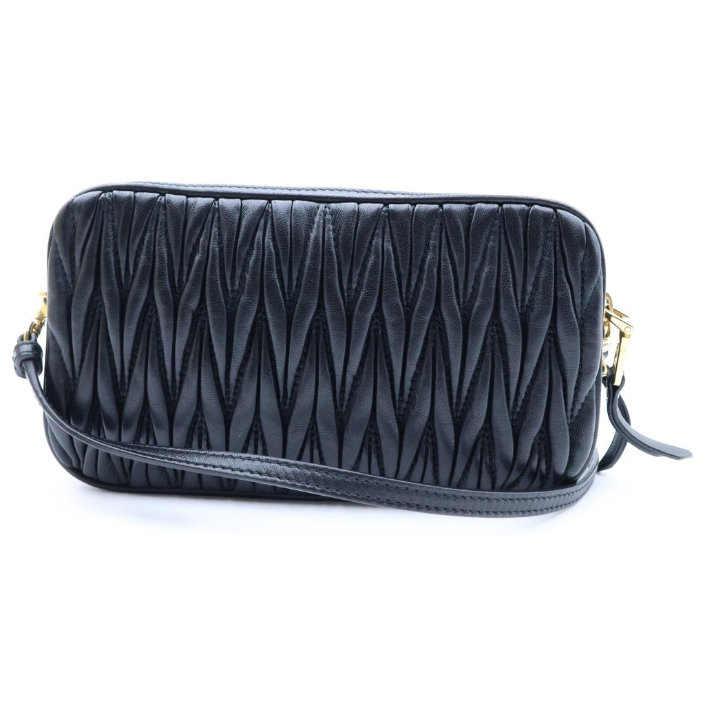 miumiu(ミュウミュウ) マテラッセ ショルダーバッグ ポシェット レザー ブラック 5NF011 レディース