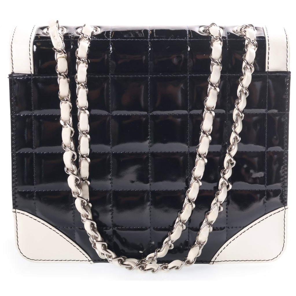 CHANEL(シャネル) チョコバー バイカラー チェーンショルダーバッグ ブラック×ホワイト パテントレザー 6番台 シルバー金具 レディース