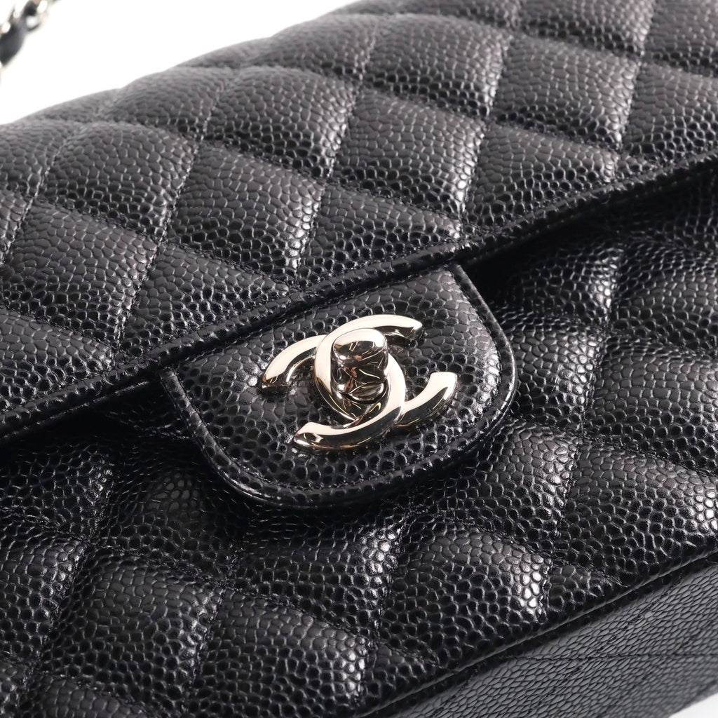 CHANEL(シャネル) マトラッセ23 ココマーク Wフラップ Wチェーン ショルダーバック シルバー金具 キャビアスキン レディース
