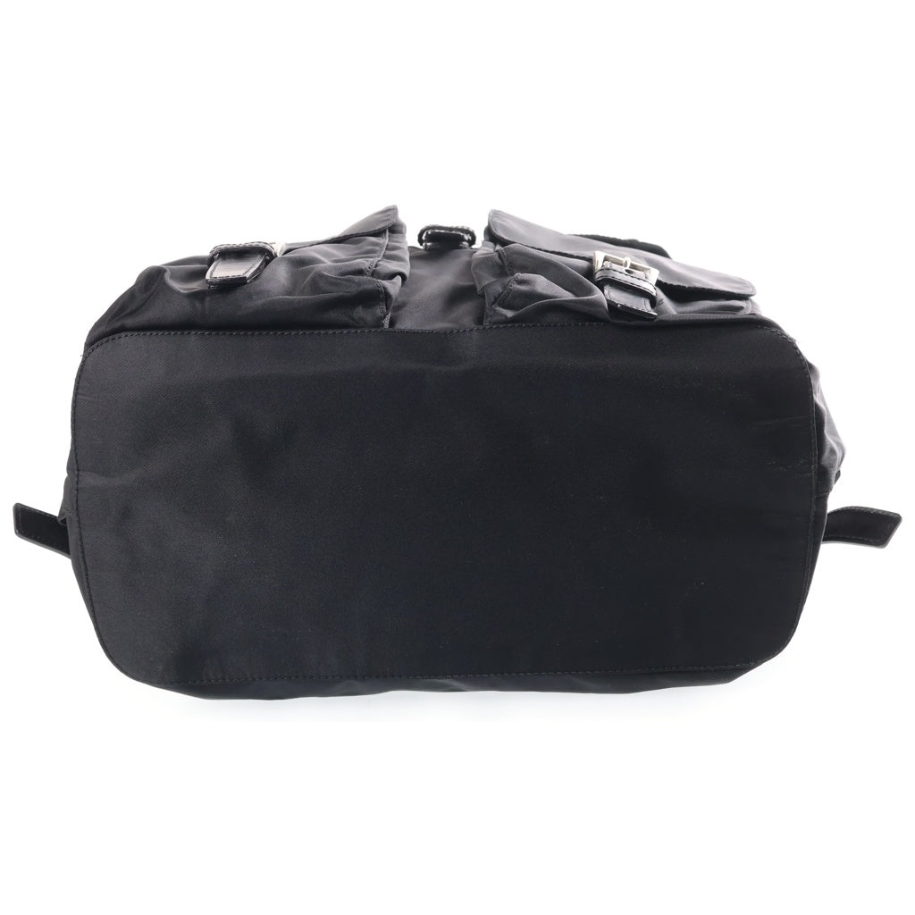 PRADA(プラダ) トライアングルロゴ ナイロンリュックサック バックパック ブラック テスート B6677F シルバー金具 レディース