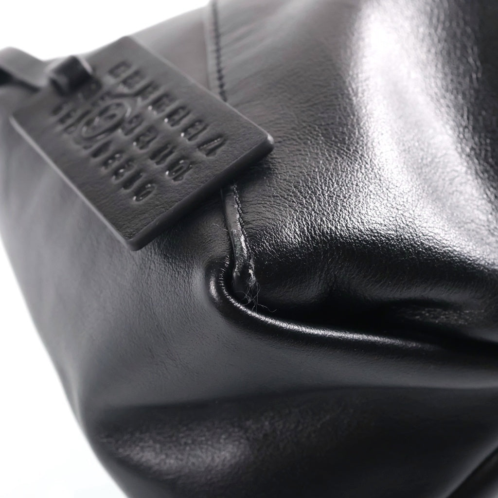 MM6 Maison Margiela(エムエムシックスメゾンマルジェラ) ジャパニーズ フォルデッド ショルダーバッグ レザー ブラック SB5ZH0032 P8805 レディース