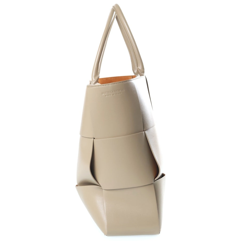 BOTTEGA VENETA(ボッテガヴェネタ) マキシイントレチャート アルコ トートバッグ ハンドバッグ ベージュ レザー レディース
