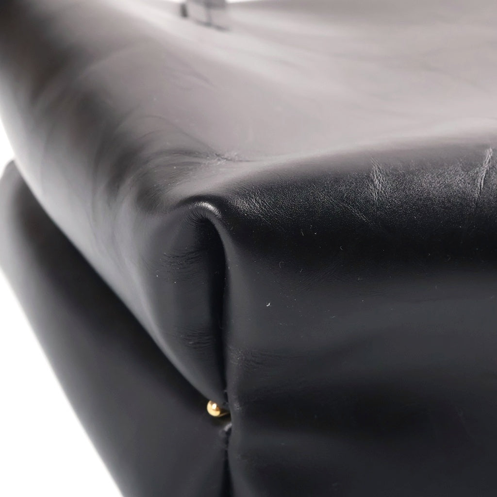 JIL SANDER(ジルサンダー) ゴジ ピロー ミディアム カーフレザー がま口 ショルダーバッグ ブラック ゴールド金具 J08WD0065 P5636 レディース