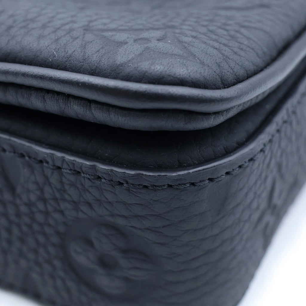 LOUIS VUITTON(ルイヴィトン) モノグラム トリヨン Sロック ヴェルティカル ウェアラブル M81524 レディース