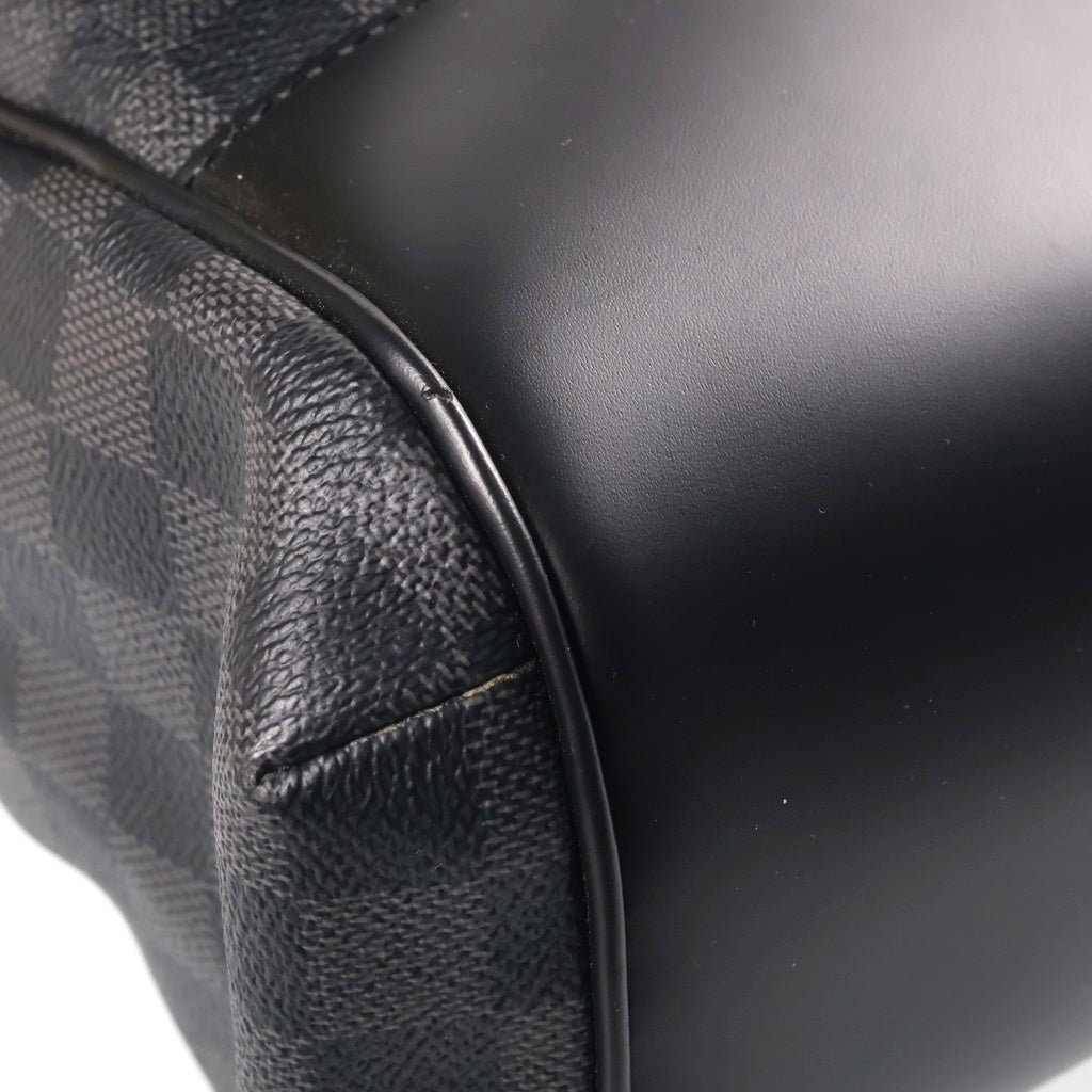 LOUIS VUITTON(ルイヴィトン) ダミエグラフィット メッセンジャーPM PVC レザー ショルダーバッグ ブラック シルバー金具 N41457