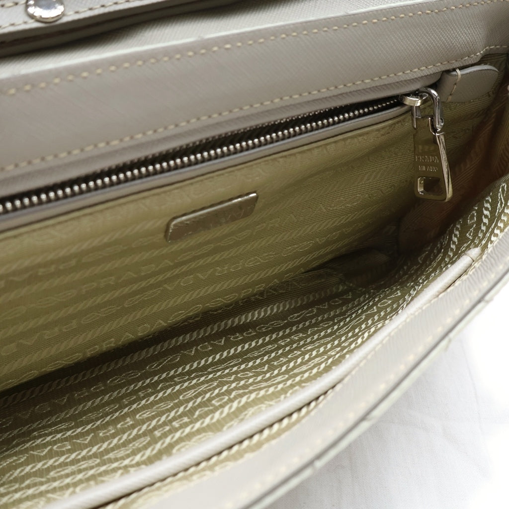 PRADA(プラダ) キルティングナイロンチェーンショルダーバック ベージュ 5E390 シルバー金具 レディース