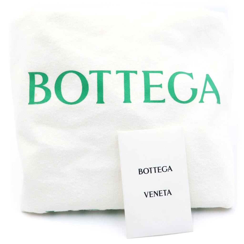 BOTTEGA VENETA(ボッテガヴェネタ) パデッドカセット ショルダーバッグ ブラック レザー レディース