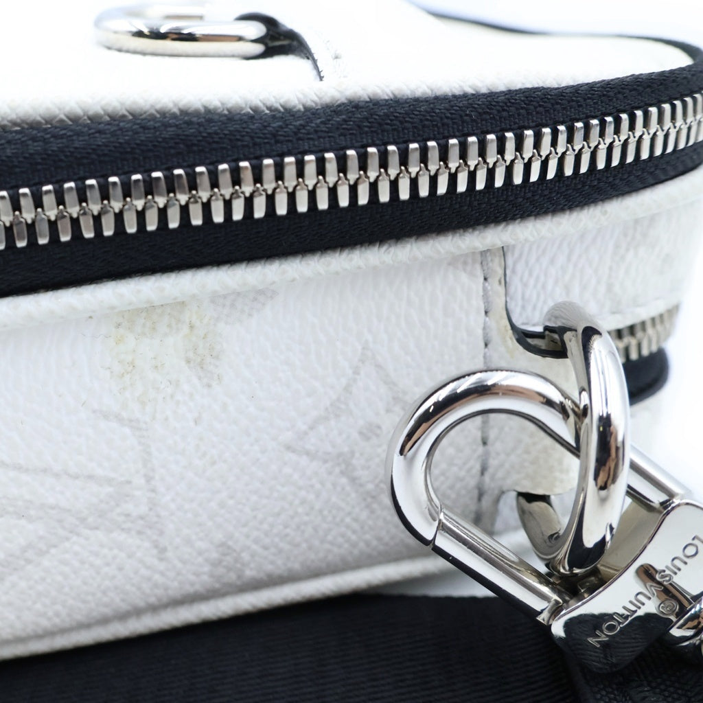 LOUIS VUITTON(ルイヴィトン) タイガラマ アルファメッセンジャー ブロン ショルダーバッグ ホワイト レザー×PVC M31069 シルバー金具 レディース