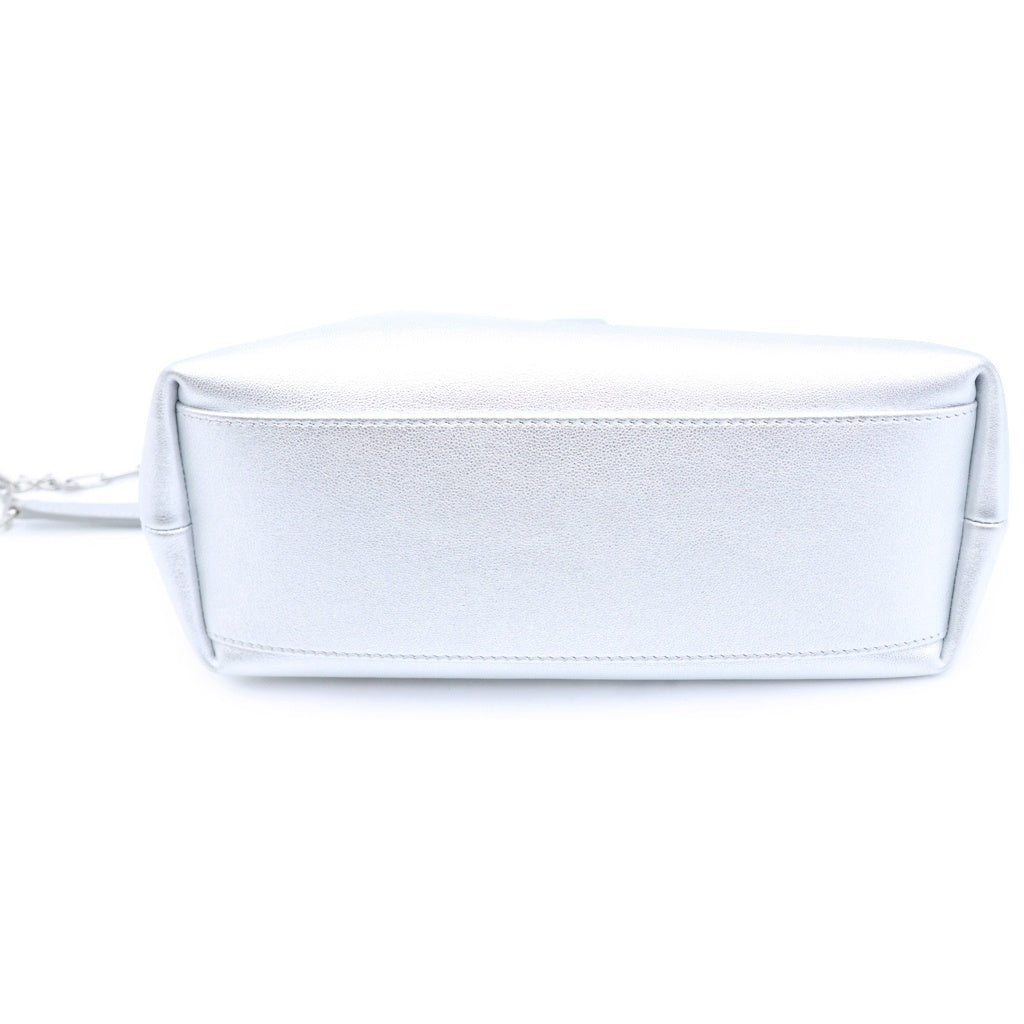 DIOR(ディオール) Bow バッグ スモール ショルダーバッグ ハンドバッグ シルバー ラムスキン M0715PUQO_M20N レディース