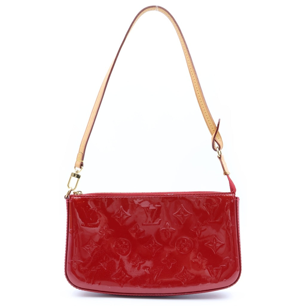 LOUIS VUITTON(ルイヴィトン) モノグラム ヴェルニ ポシェットアクセソワール ハンドバッグ レッド エナメル×レザー M91577 レディース