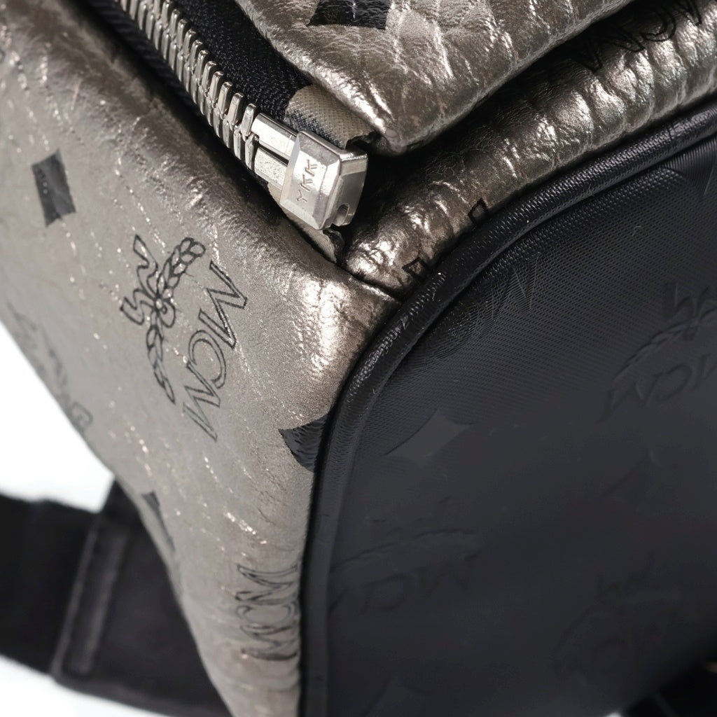 MCM(エム シー エム) デュアルスターク ヴィセトス バックパック リュックサック シルバー レザー シルバー金具 レディース